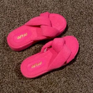 Brand new Pink Aerie sandals size 7 never worn